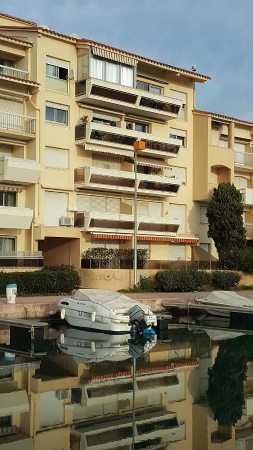 Beau T2 Au Calme Avec Parking Sublime Vue Sur Port Appartamento Canet-en-Roussillon Esterno foto